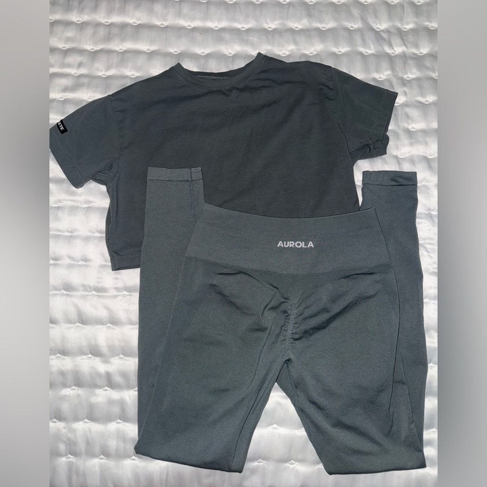 Alphalete and Aurola Set